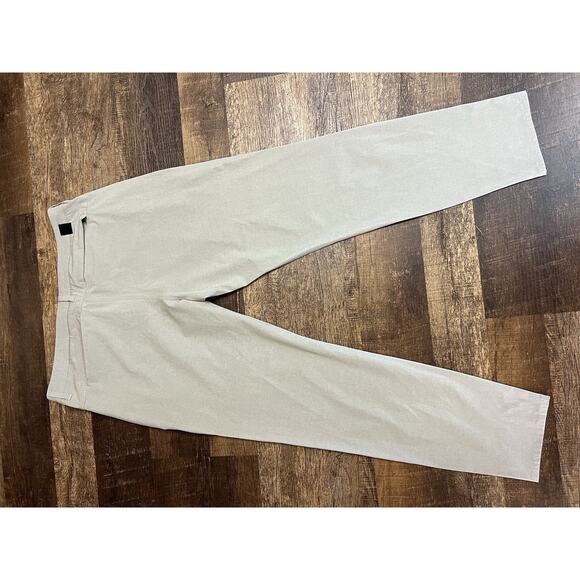 NWOT Vuori Aim Pants Mens 36x32 Khaki Chino Stretch Lightweight V431 Golf - Picture 8 of 8